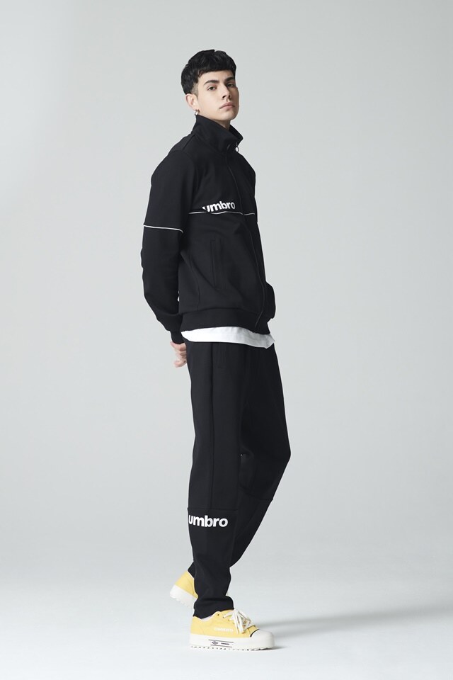 엄브로(UMBRO) DOPE LINER (도프라이너) (U8323CVC40)