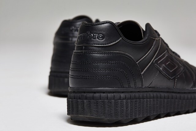 엄브로(UMBRO) SPECIALI A (스페셜리 A) 화이트