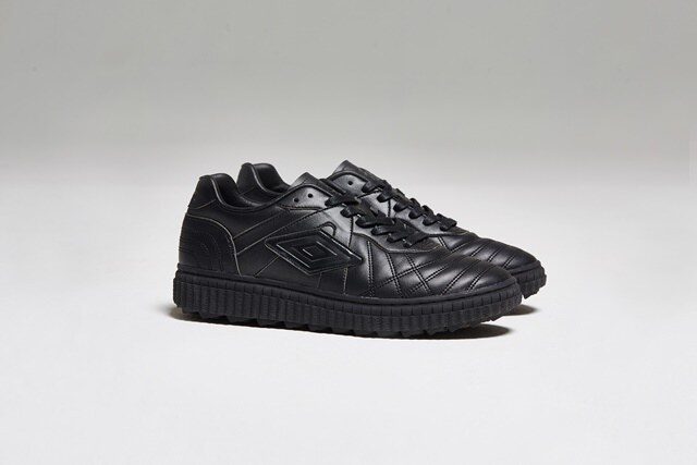 엄브로(UMBRO) SPECIALI A (스페셜리 A) 화이트