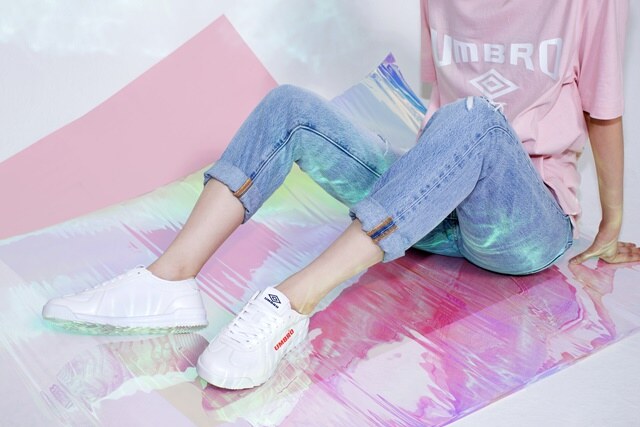 엄브로(UMBRO) LEEDS (리즈) 화이트레드