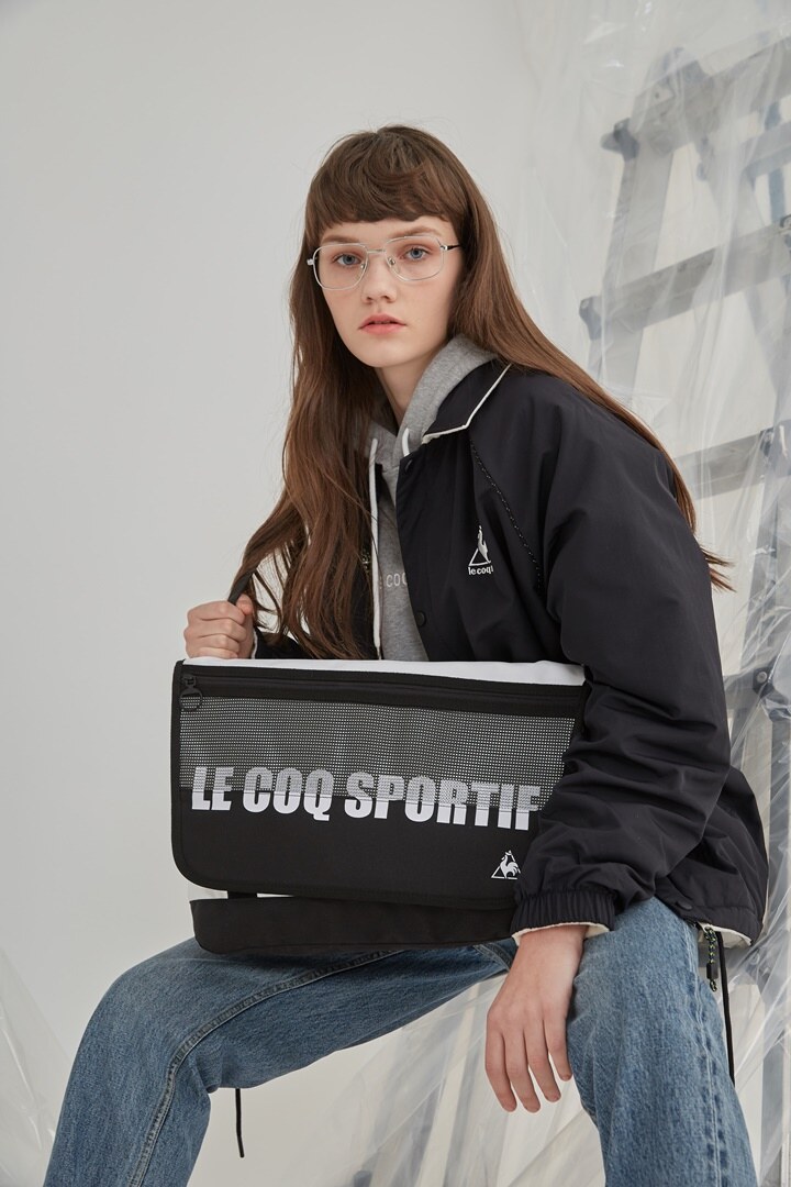 르꼬끄(LECOQ) 메시포인트 메신저백