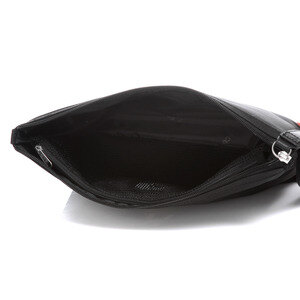 르꼬끄(LECOQ) 여성 뉴컬러로고 스튜디오 클러치백 (Q8222OBG05)