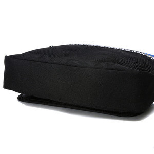 르꼬끄(LECOQ) 남녀공용 트윈(TWIN) / 메시포인트 가로형 크로스백 (Q9123ABG12)