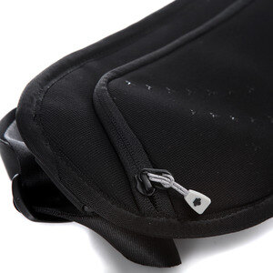 데상트(DESCENTE) 남녀공용 러닝 몰드 가로형 메신저백 (S8126RBG1E)