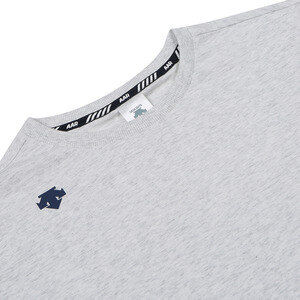 데상트(DESCENTE) [신상품]여성 변형핏 반팔 티셔츠 (S8322VTS77)