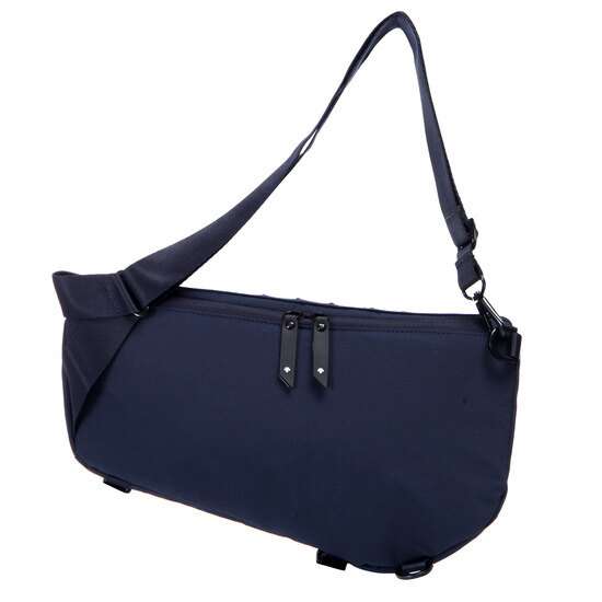 데상트(DESCENTE) 남성 듀얼리스 라지 슬링백 (S8324DBG09)