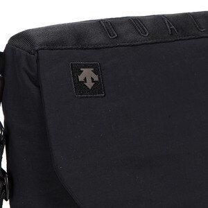 데상트(DESCENTE) 남성 듀얼리스 라지 슬링백 (S8324DBG09)