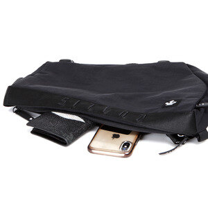 데상트(DESCENTE) 남성 듀얼리스 라지 슬링백 (S8324DBG09)