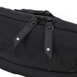 데상트(DESCENTE) 남성 듀얼리스 플랫 힙색 (S8324DBG11)