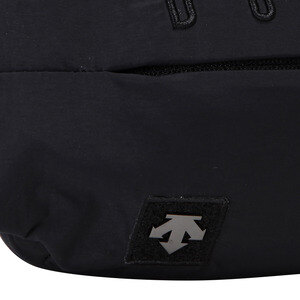 데상트(DESCENTE) 남성 듀얼리스 플랫 힙색 (S8324DBG11)