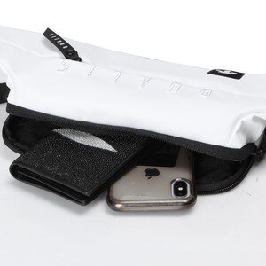 데상트(DESCENTE) 남성 듀얼리스 플랫 힙색 (S8324DBG11)