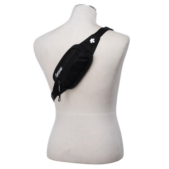 데상트(DESCENTE) 여성 그라운드 패니팩 (S8325IBG17)