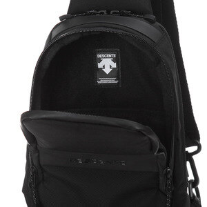 데상트(DESCENTE) 남녀공용 스포츠베이직 세로형슬링백(M) (S8326HBG02)