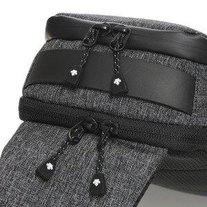 데상트(DESCENTE) 남녀공용 스포츠베이직 세로형슬링백(M) (S8326HBG02)