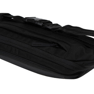 데상트(DESCENTE) 남녀공용 스포츠베이직 가로형힙색(M) (S8326HBG03)