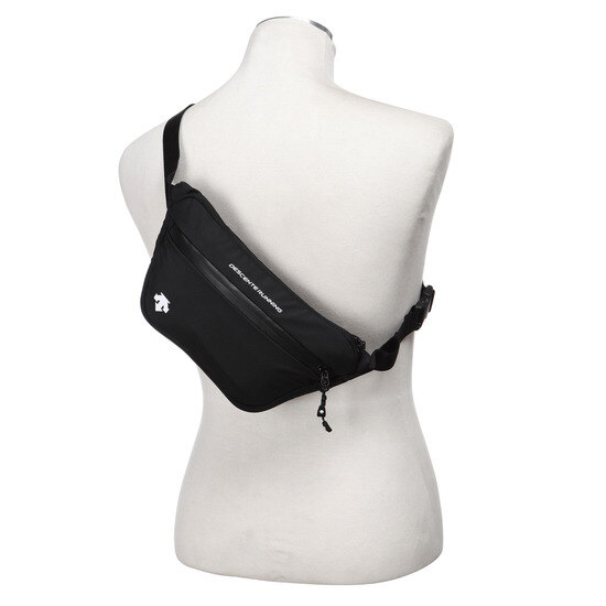 데상트(DESCENTE) [신상품]남녀공용 러닝 울트라라이트 메신저백(M) (S8326RBG23)