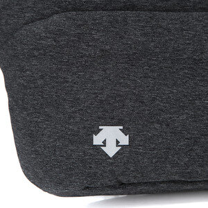 데상트(DESCENTE) [신상품]남녀공용 AAR 세로형 메신저백(L) (S8326VBG05)