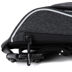 데상트(DESCENTE) [신상품]남녀공용 AAR 세로형 메신저백(L) (S8326VBG05)