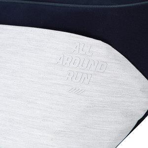 데상트(DESCENTE) [신상품]남녀공용 AAR 세로형 메신저백(L) (S8326VBG05)