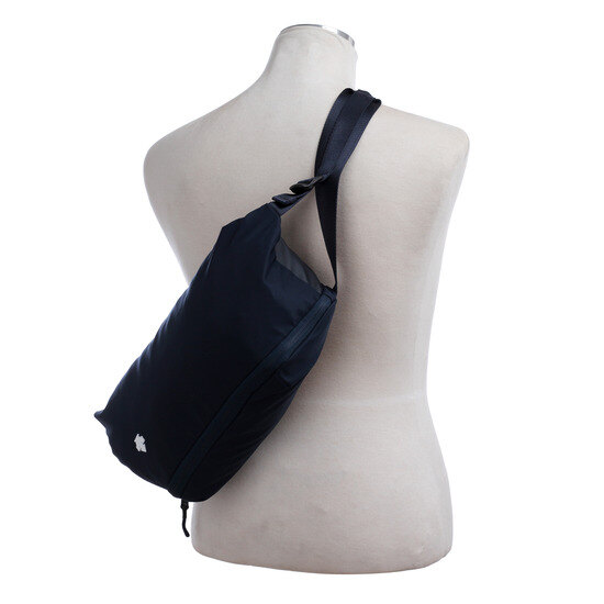 데상트(DESCENTE) 남녀공용 AAR 패턴 슬링백(L) (S8326VBG34)