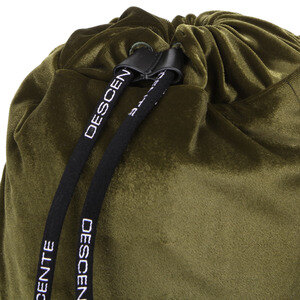 데상트(DESCENTE) 여성 스키 벨벳 크로스백 (S8425YBG29)