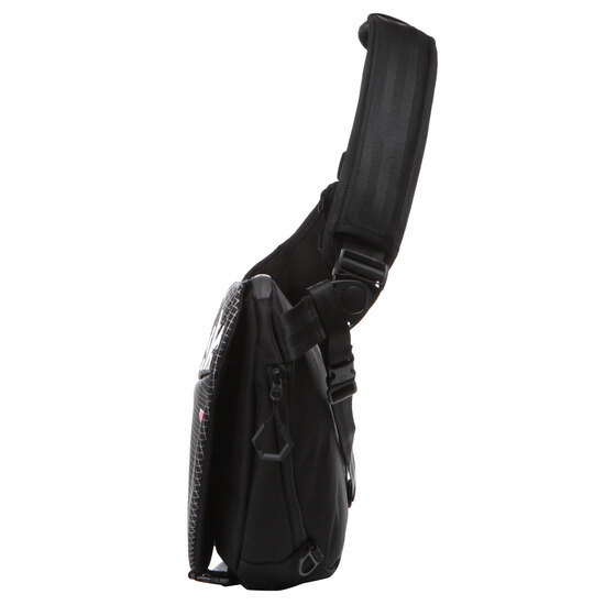 데상트(DESCENTE) 남녀공용 스키 40주년 세로형슬링백(L) (S8426SBG32)