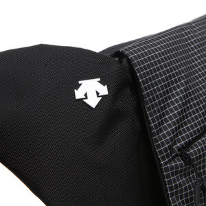 데상트(DESCENTE) 남녀공용 스키 40주년 세로형슬링백(L) (S8426SBG32)