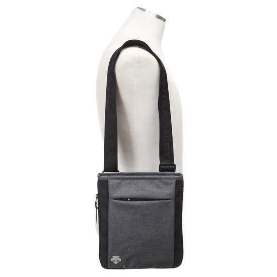 데상트(DESCENTE) [19SS 신상]남녀공용 스포츠베이직 세로 미니 크로스백 (S9126HBG10)