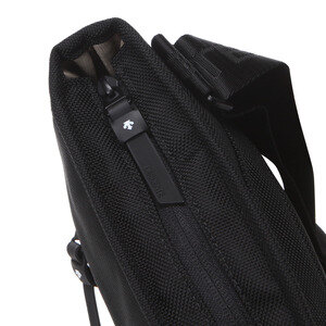 데상트(DESCENTE) [19SS 신상]남녀공용 스포츠베이직 세로 미니 크로스백 (S9126HBG10)