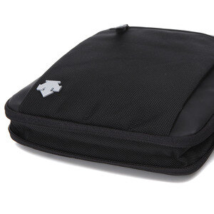 데상트(DESCENTE) [19SS 신상]남녀공용 스포츠베이직 세로 미니 크로스백 (S9126HBG10)