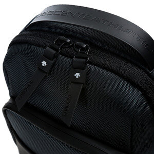 데상트(DESCENTE) [19SS 신상]남녀공용 스포츠베이직  세로형 슬링백(M) (S9126HBG11)