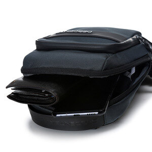 데상트(DESCENTE) [19SS 신상]남녀공용 스포츠베이직  세로형 슬링백(M) (S9126HBG11)