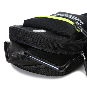 데상트(DESCENTE) [19SS 신상]영애슬릿 남녀공용 아카이브 미니 크로스백 (S912JHBG14)