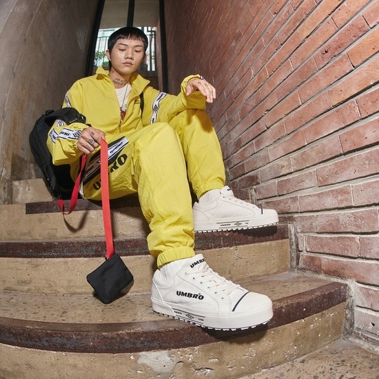 엄브로(UMBRO) DOPE LINER (도프라이너) (U8323CVC40)