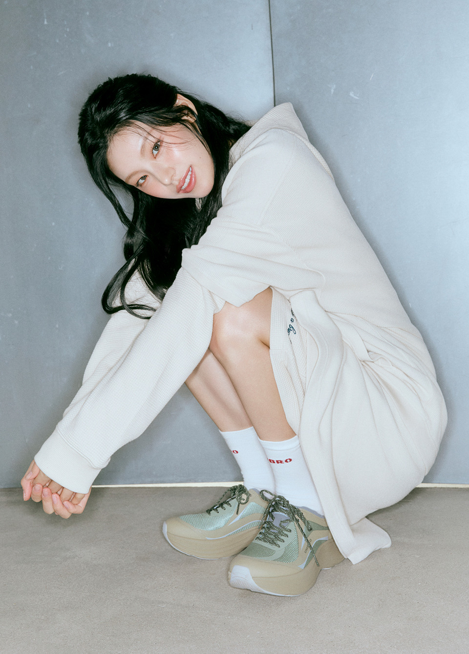 韓国*UMBRO■[ITZYイェジ着用] ポップラッシュアノラック DK 온라인스토어